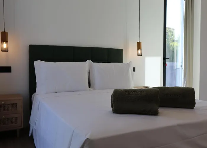 Platano בית נופש